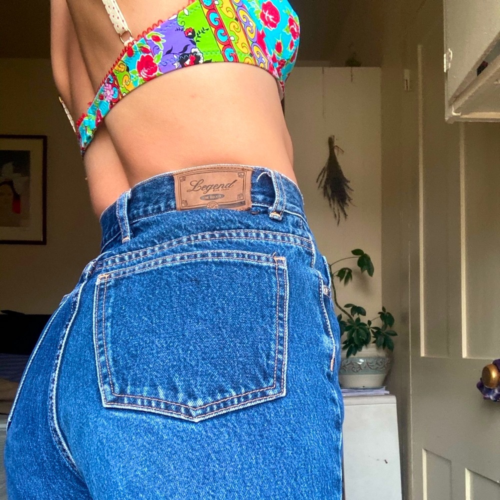 PERFECT high waisted blue Jean!